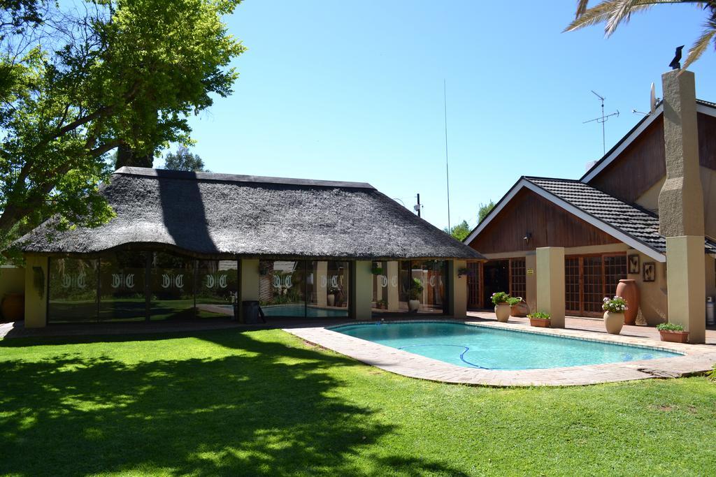 Castello Guesthouse Vryburg Εξωτερικό φωτογραφία