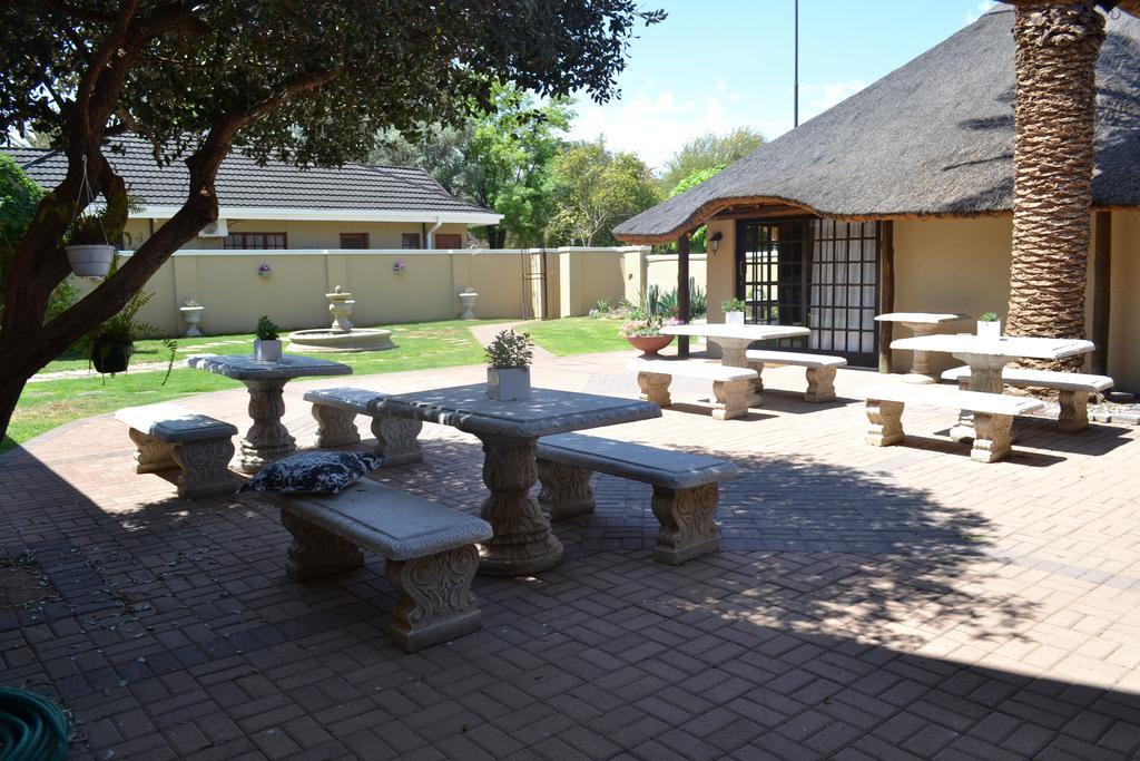 Castello Guesthouse Vryburg Εξωτερικό φωτογραφία